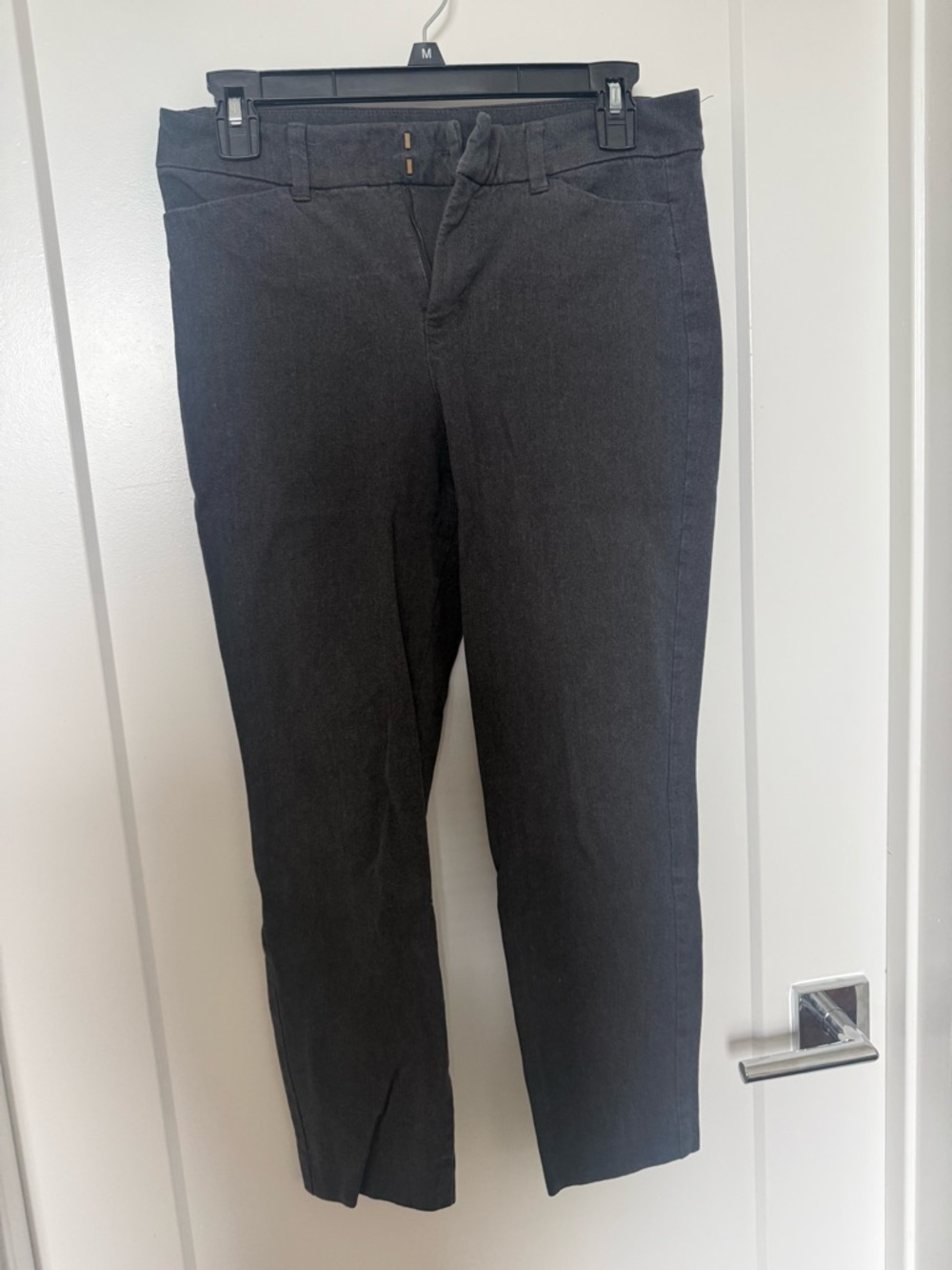 Old Navy Black Straight-Leg Pixie Pant
